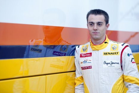 Bertrand Baguette i Renault dragt - det sker aldrig igen!